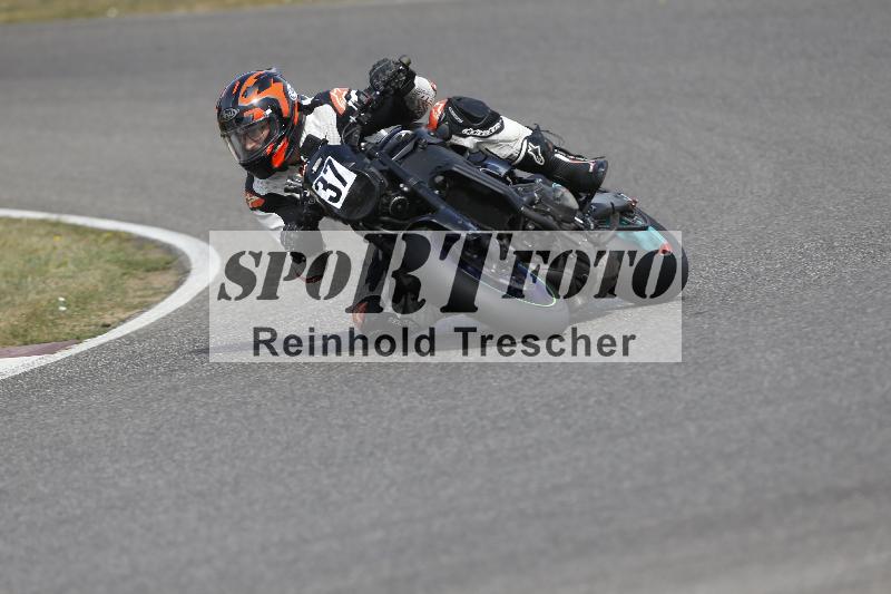/37 09.08.2026  Pluess Motosport ADR/Freies Fahren/37
